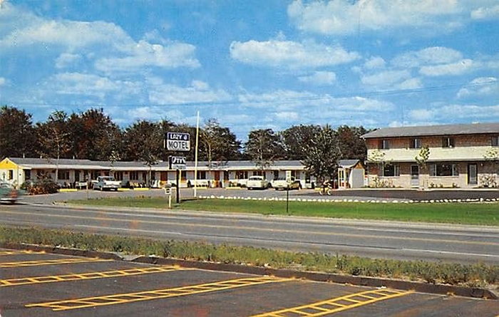 Lazy T Motel - Vintage Postcard